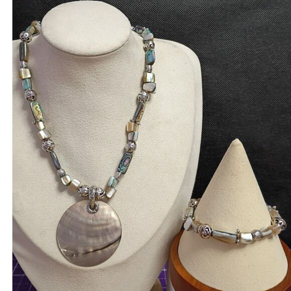 Vintage COOKIE LEE Abalone, Silver Filigree Bead Shell Pendant Necklace Bracelet - Picture 1 of 10